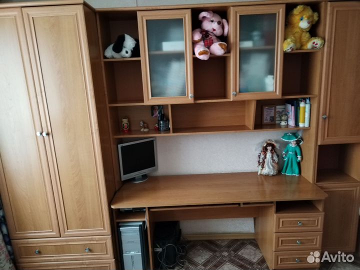 Школьная стенка