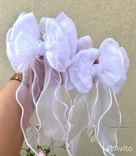Пышные белые бантики ручной работы