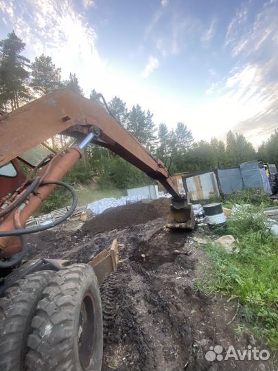 Запчасти на экскаватор