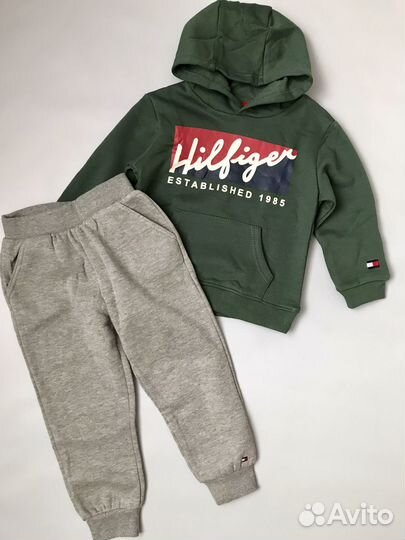 Костюм Tommy Hilfiger новый