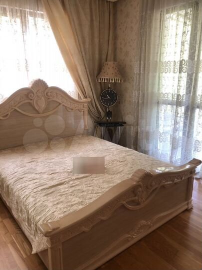 Дом 270 м² на участке 10 сот.