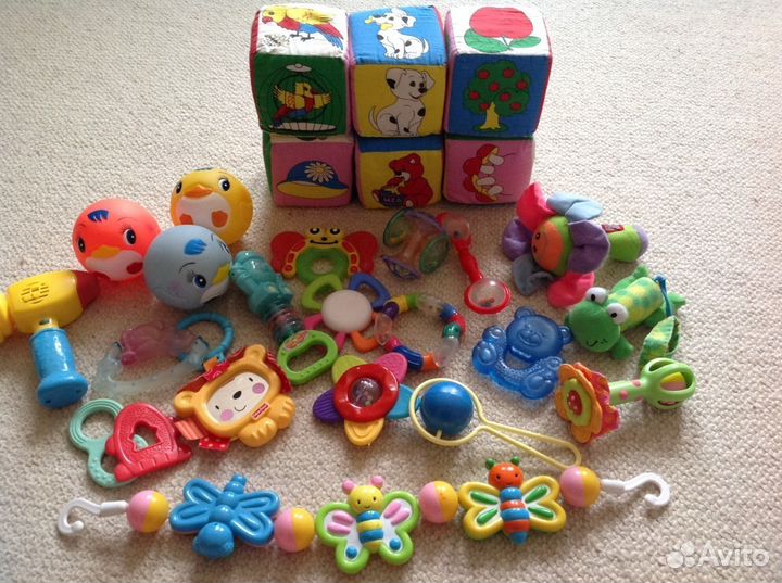 Игрушки для малыша первого года жизни