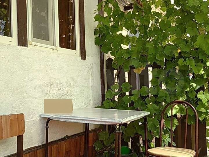 Комната 40 м² в 2-к., 1/2 эт.