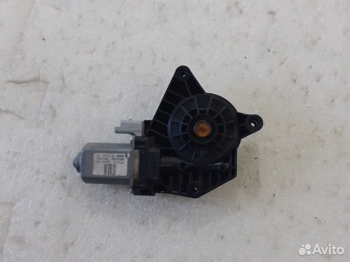 Маторчик двери передный правый Qashqai J11