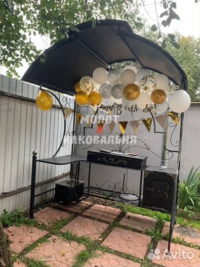 Мангал с крышей