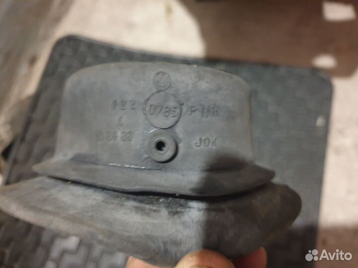 Кожух тоннеля bmw e34 бмв е32 бмв е34 МКПП