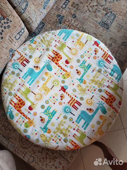Матрас круглый детский 70см с 2-мя простынями