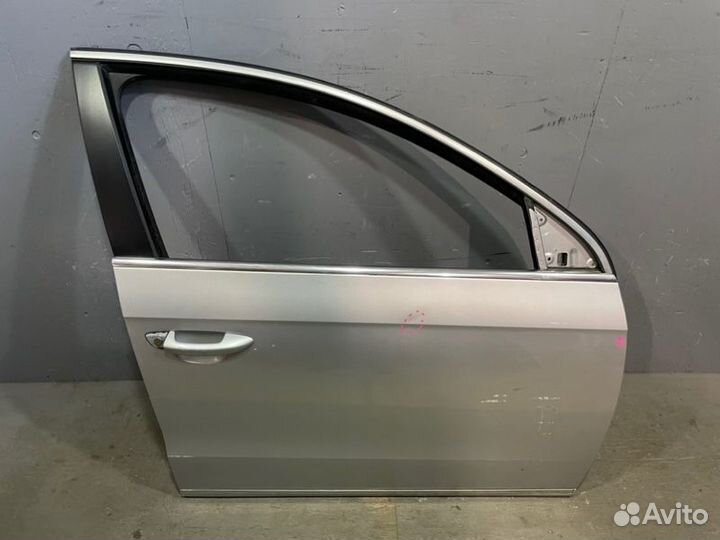 Дверь передняя правая Volkswagen Passat B7