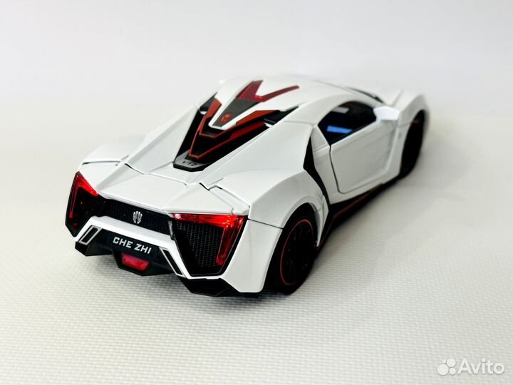 Инерционная машинка Lukan HyperSport металлическая