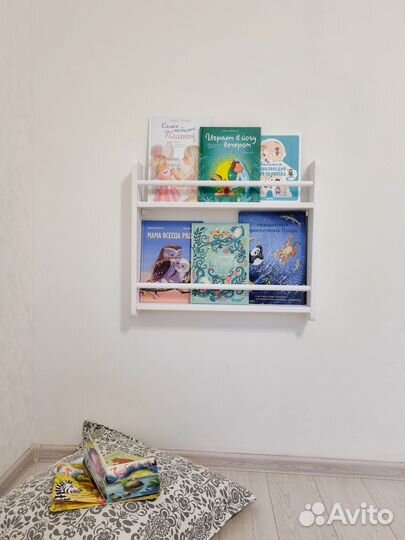 Монтессори полка для книг навесная