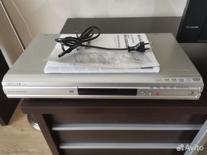 DVD плеер Sharp DV-sr84