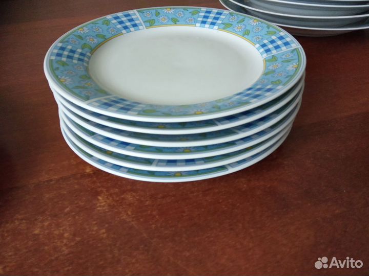 Столовый сервиз новый