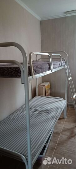Кровать двухьярусная