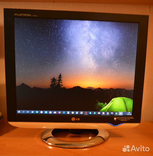 Монитор LG L1740PQ