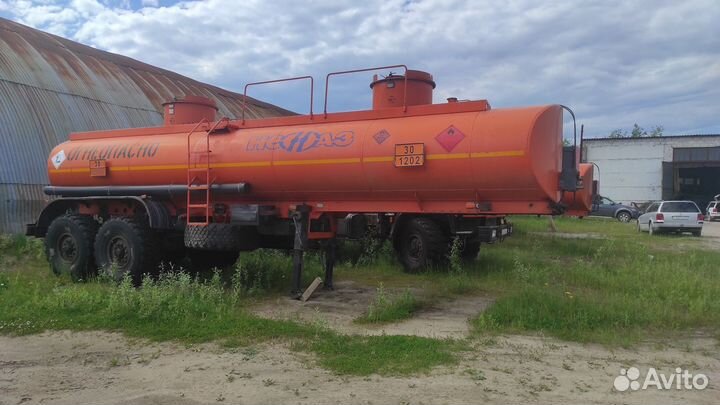 Полуприцеп бензовоз Нефаз 96742-03, 2011