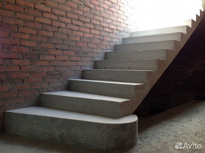 Бетонные лестницы