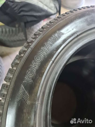 Yokohama 126S 215/55 R16