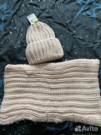 Зимняя шапка и снуд женская