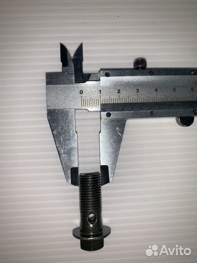 Болт (с отверстием) масляный радиатор RT150ST-А