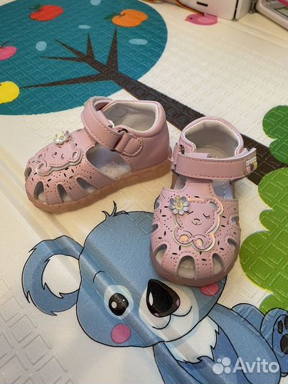 Сандалии для девочки 20 размер