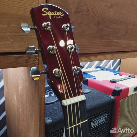 Электроакустическая гитара Squier by Fender SA-105