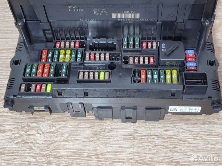 Блок предохранителей салонный передний Bmw 5 F10