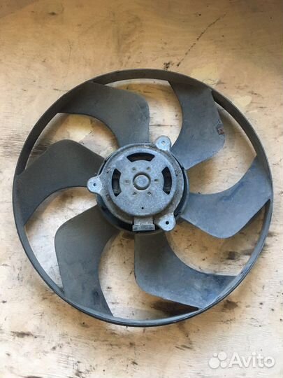 Вентилятор радиатора Рено Лагуна Renault Laguna 2