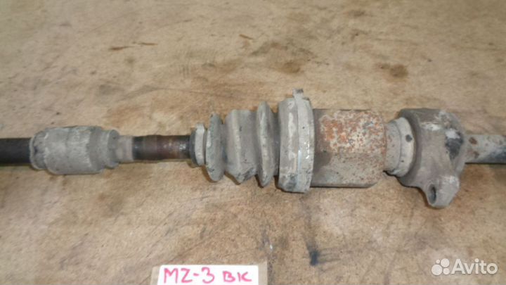 Полуось передняя правая Mazda 3 (BK)