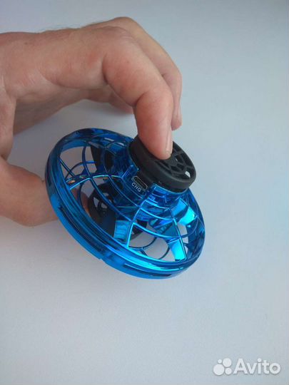 Летающий спиннер 