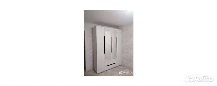 Шкаф 4х створчатый