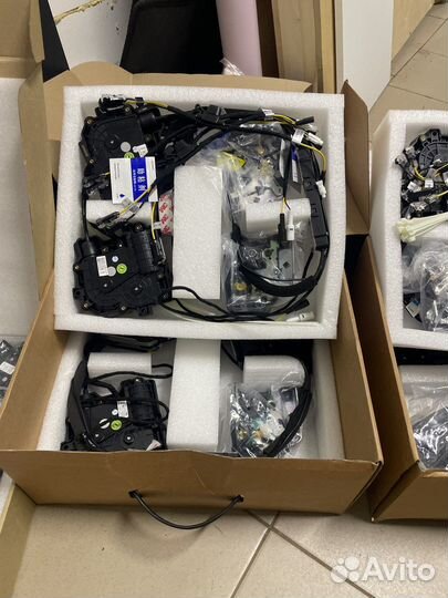 Доводчики дверей (присоски)