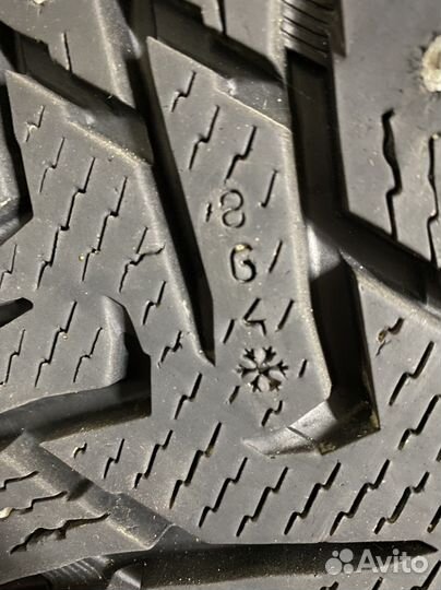 Nokian Tyres Hakkapeliitta 8 SUV 235/60 R17