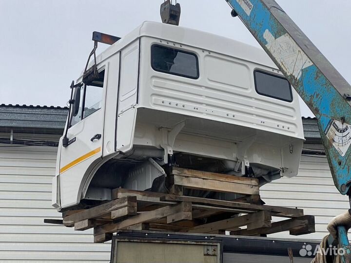 Кабина камаз 43118, 43114 евро-2 с блоком абс