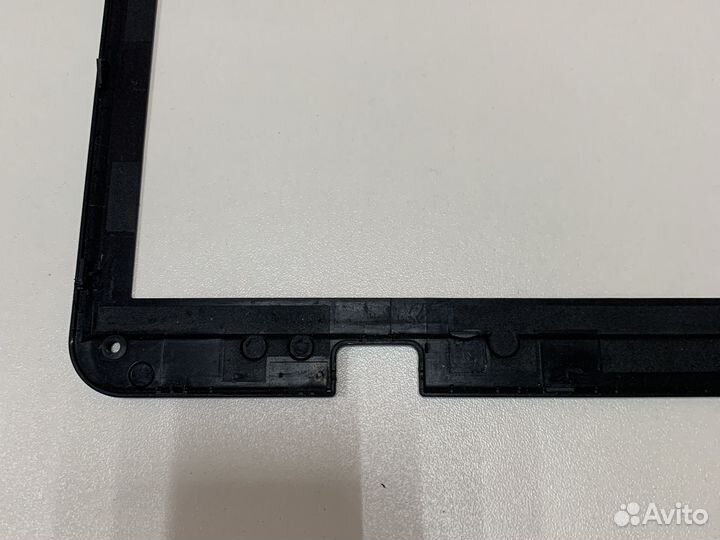 Рамка матрицы ноутбука msi l740
