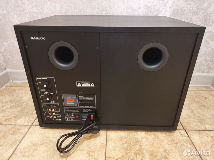 Сабвуфер Dynaudio SUB-30A