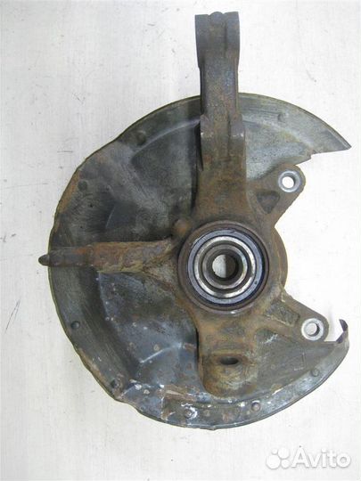 Кулак передний левый Honda Civic 5D (FN) 2008