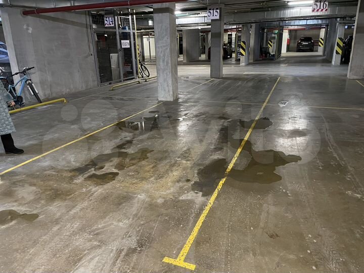 Машиноместо, 13 м²