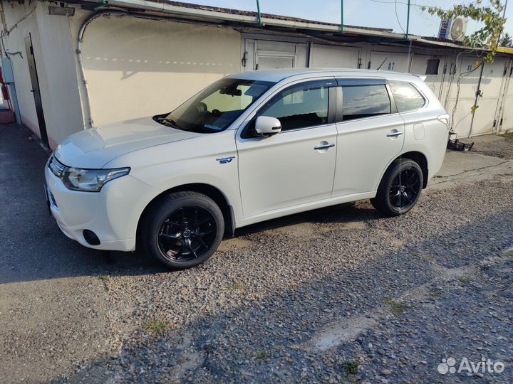 Mitsubishi Outlander 2.0 AT, 2013, 195 000 км