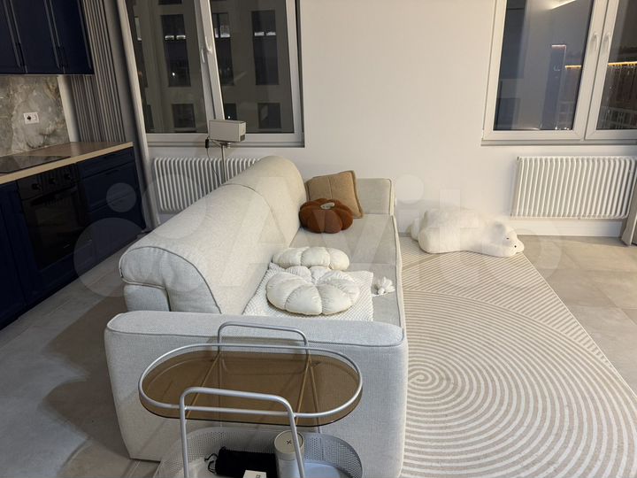 3-к. квартира, 90 м², 13/15 эт.