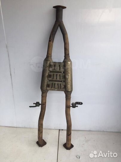 Труба резонатор на Infiniti Fx/QX70 (бу)