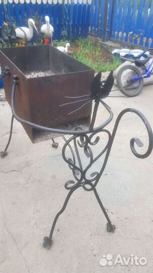 Кованый мангал, дровишница, столешница