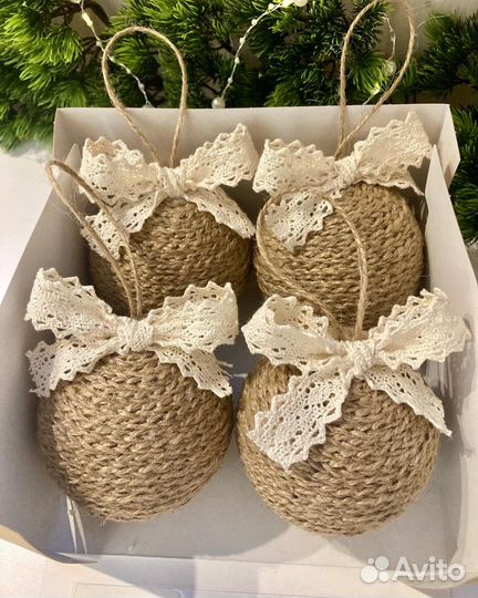 Новогодние игрушки