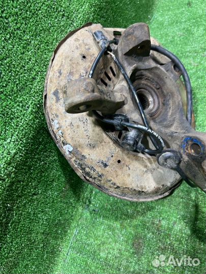 Кулак поворотный передний правый Geely Jl715U1