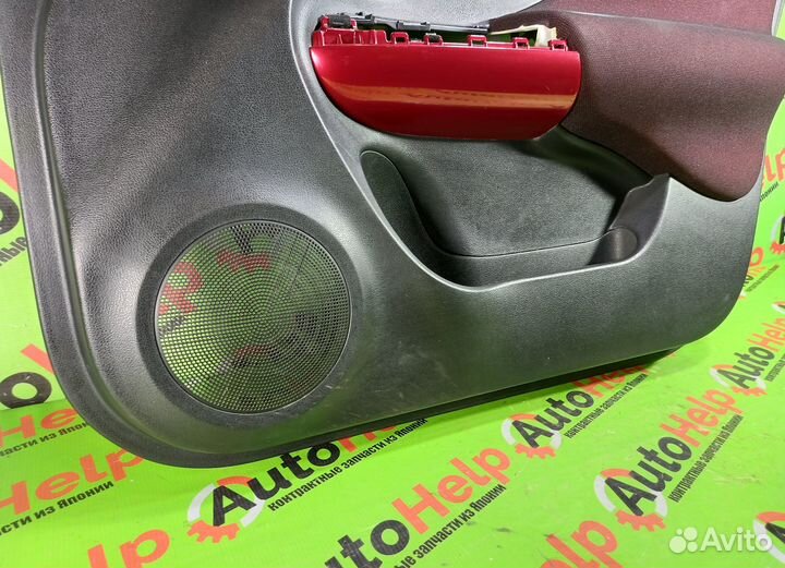 Обшивка двери nissan juke YF15 передняя правая