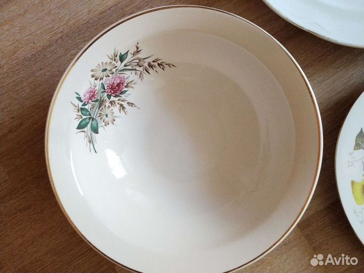 Блюда и салатники