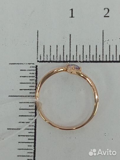 Золотое кольцо с камнем 16,5р