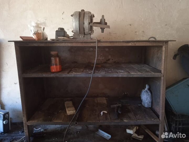 Железный стол бу