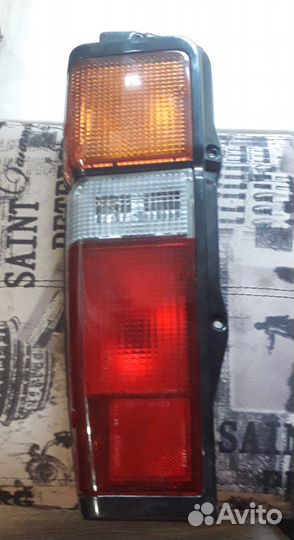Задний фонарь 81561-95J00