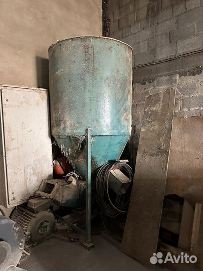 Бункер со смесителем