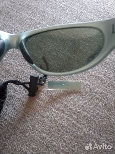 Продаются солнцезащитные очки